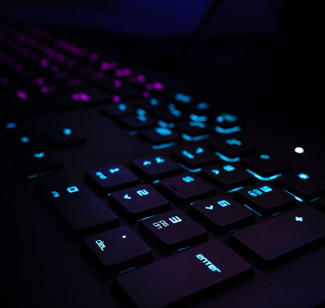 Read more about the article Elevate Your Gameplay: The Ultimate Gaming Keyboard Review and Top Picks