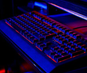 Read more about the article “Unveiling the Razer BlackWidow V3 Tenkeyless: Features, Pros, and Cons”